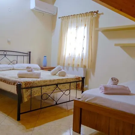 Simona's Loft أرغوستولي