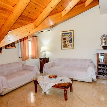 Simona's Loft * أرغوستولي