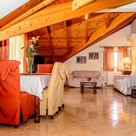 Simona's Loft Apartament *